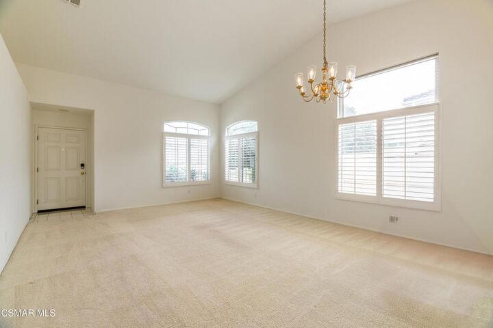 Property Photo:  1690 Springhaven Avenue  CA 91320 