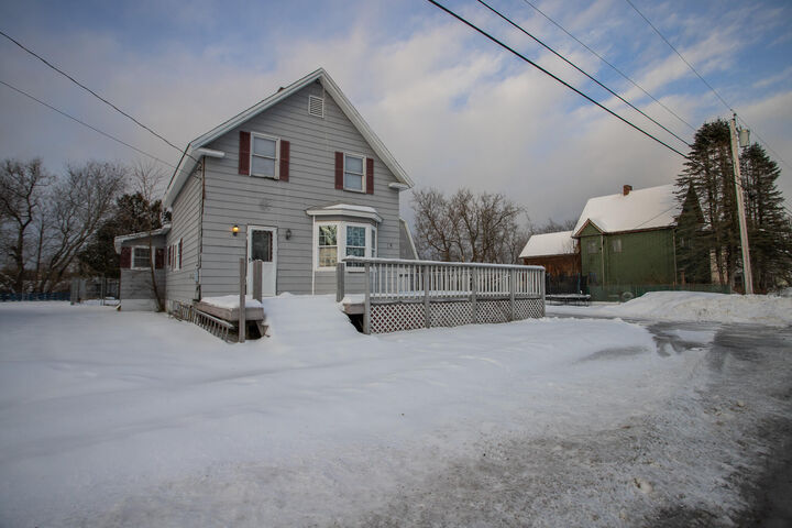 Property Photo:  19 Van Horne Avenue  ME 04414 