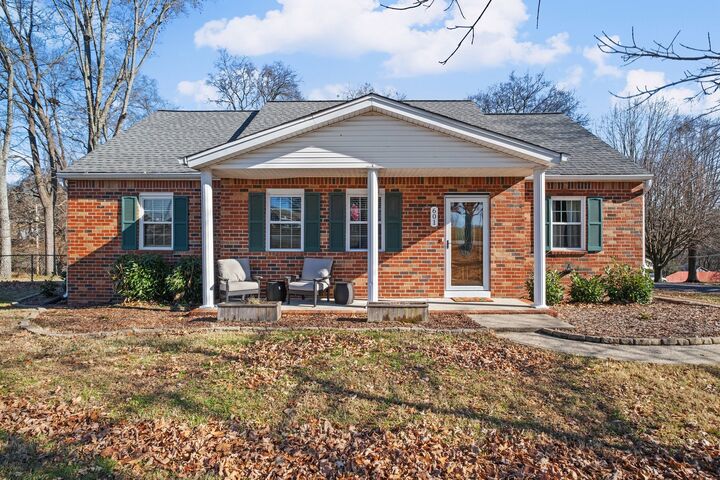 Property Photo:  601 Wallace Dr  TN 37072 
