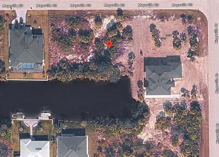 Property Photo:  14350 Maysville Circle  FL 33981 