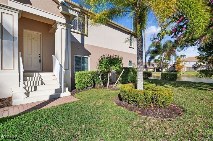 Property Photo:  13960 Lake Mahogany Boulevard 1922  FL 33907 