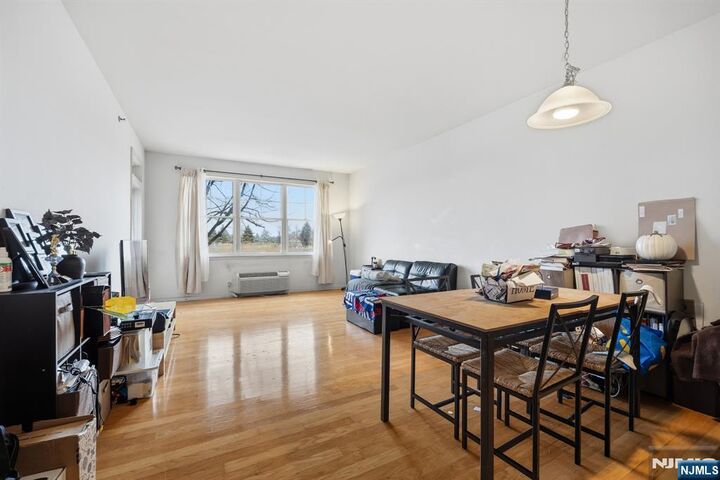 Property Photo:  15 Enterprise Court 105  NJ 07305 