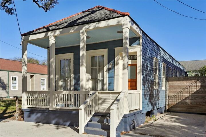 Property Photo:  1311 Elysian Fields Avenue  LA 70117 