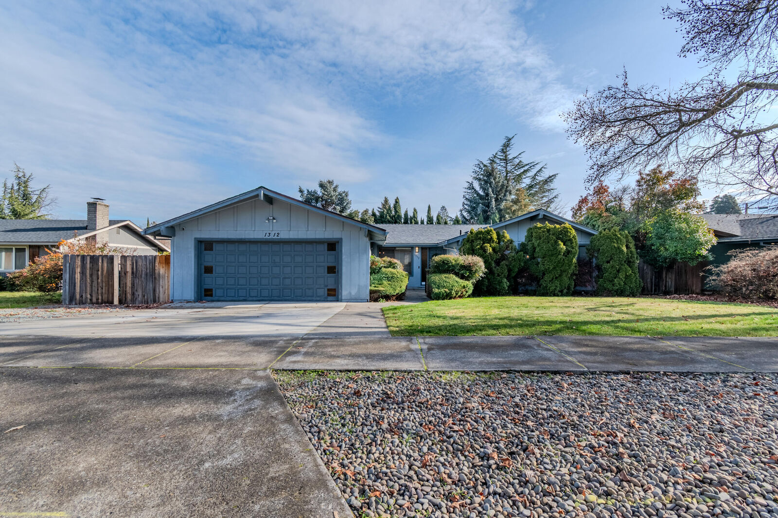 Property Photo: 1312 Ramada Avenue OR 97504