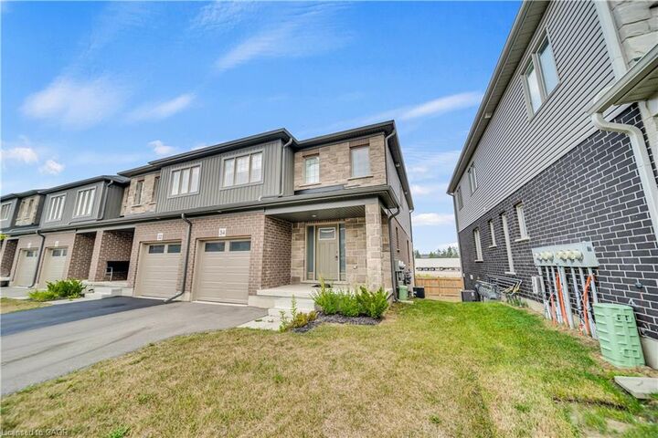 Photo de la propriété:  34 West Mill Street  ON N0B 1E0 