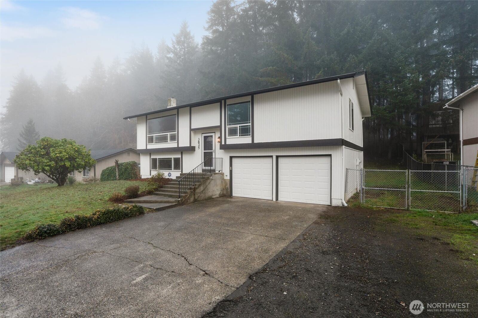 Property Photo:  3825  Celeste Court SE  WA 98366 