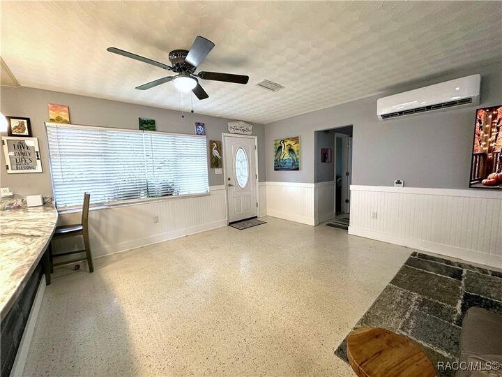 Property Photo:  1115 SE Kings Bay Drive  FL 34429 