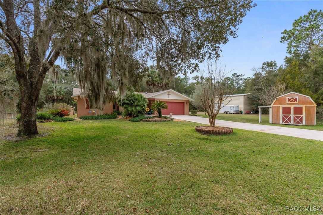 Property Photo:  8614 W Varricchio Lane  FL 34428 