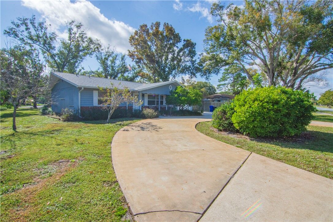 Property Photo: 3105 Atlantic Boulevard FL 32960