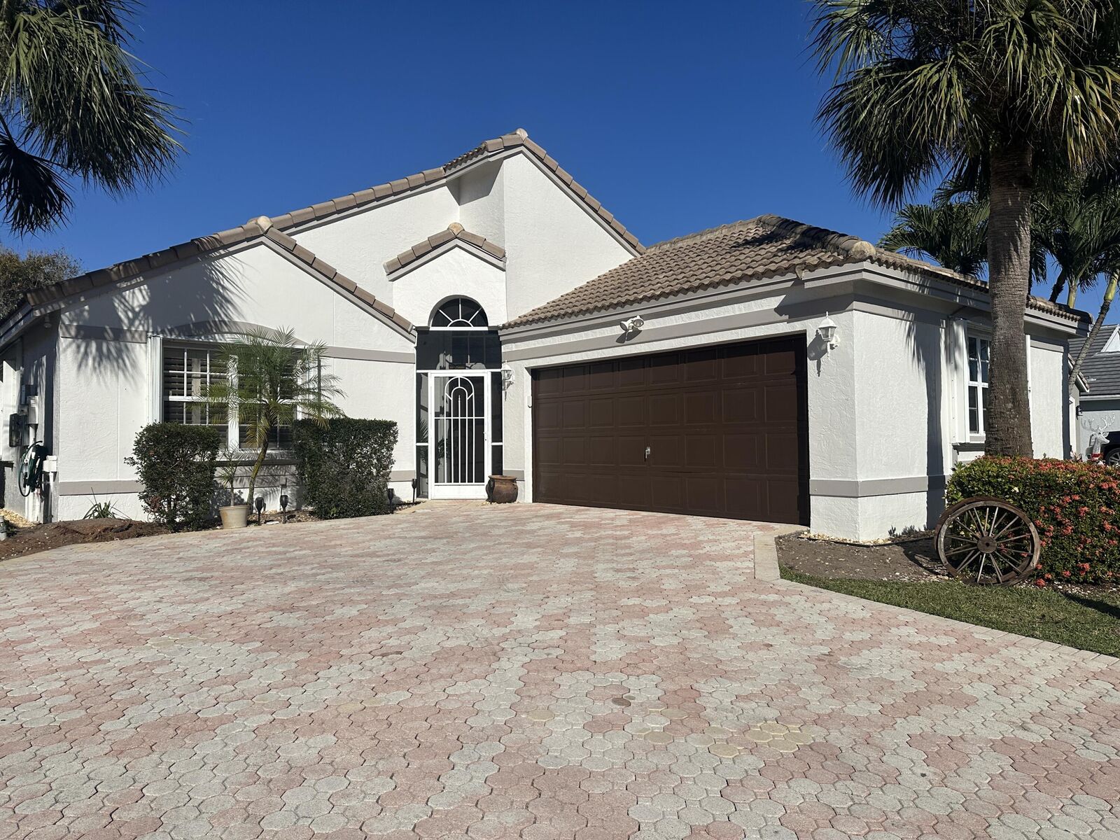 Property Photo: 7759 Great Glen Circle FL 33446