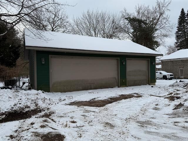 Property Photo: 430 W Ferry Street MI 49103