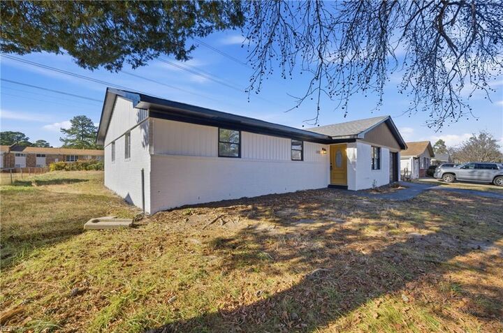 Property Photo:  3512 Maori Dr  VA 23321 