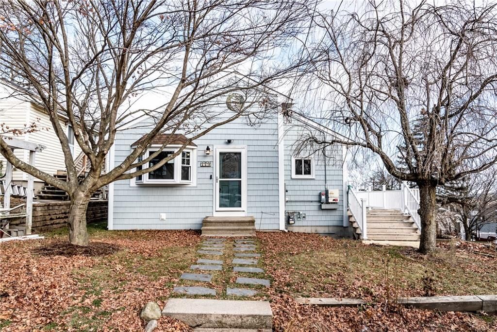 Property Photo:  119 Edgeworth Avenue  RI 02904 