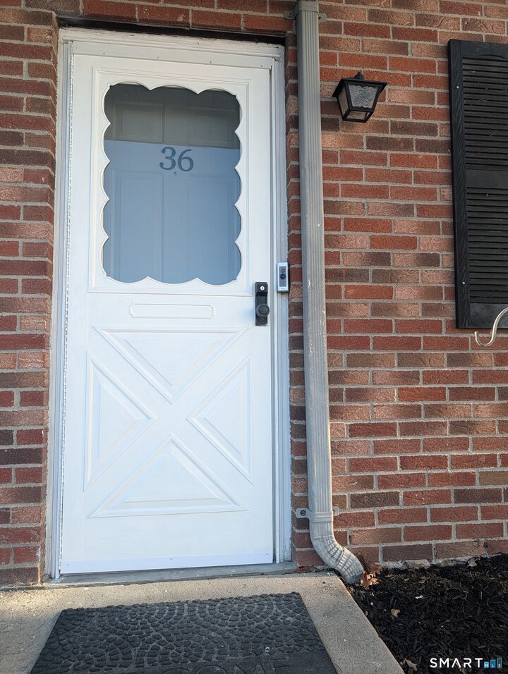 Property Photo:  975 Meriden Road 36  CT 06705 