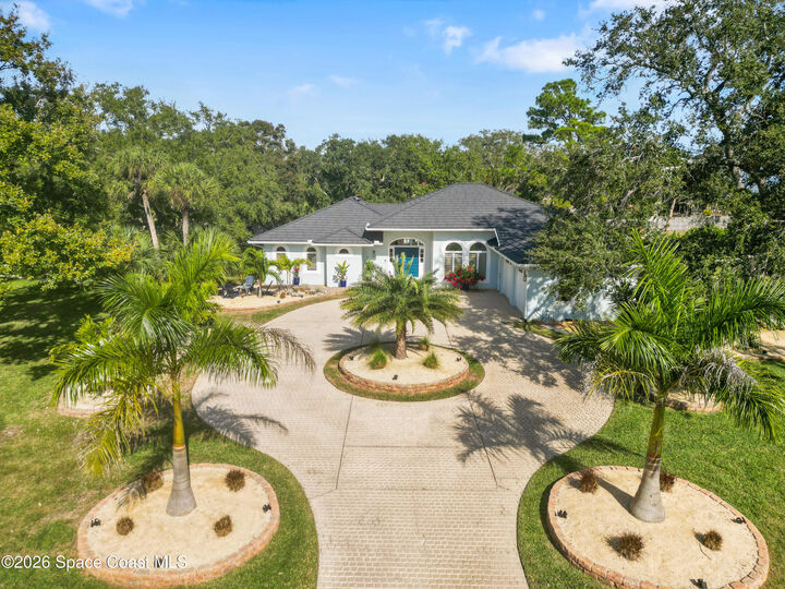 Property Photo:  140 Utopia Circle  FL 32952 