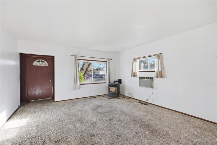 Property Photo:  3303 N Stone St  WA 99207 