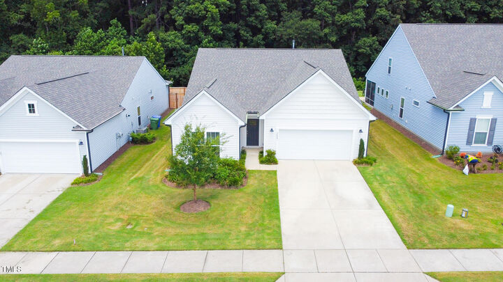 Property Photo:  2641 Nassau Trace  NC 27526 