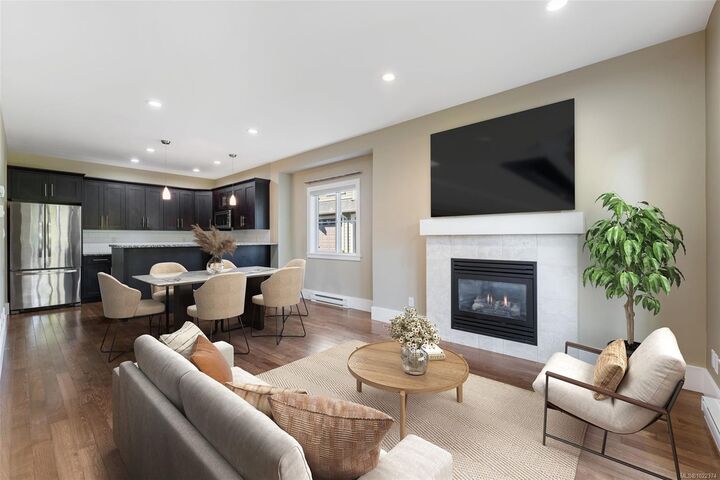 Property Photo: 2449 Malaview Ave 3 BC V8L 2G4