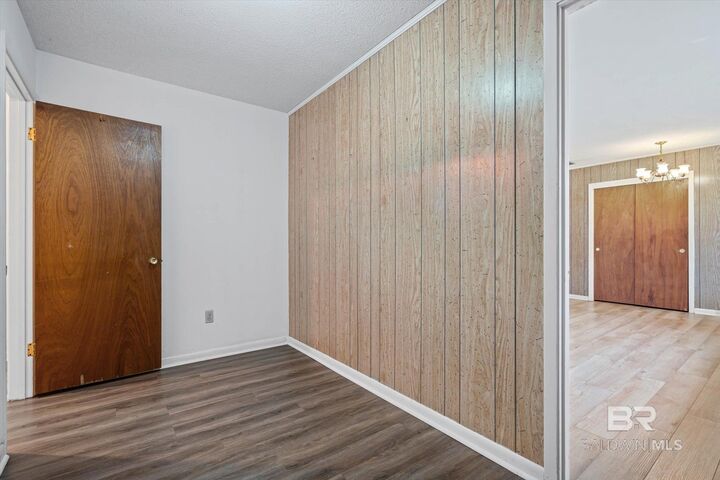 Property Photo:  605 N Day Avenue  AL 36507 