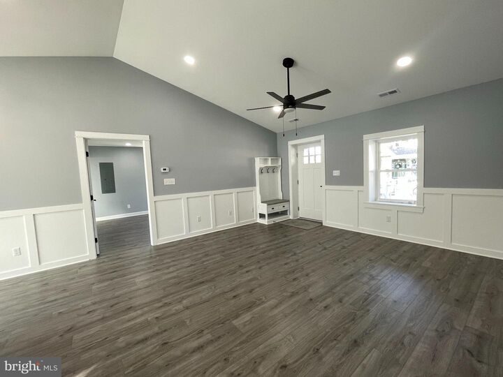 Property Photo:  408 Wirt Street  VA 22443 