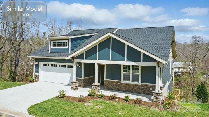 Property Photo:  93 Creekside View Drive  NC 28804 