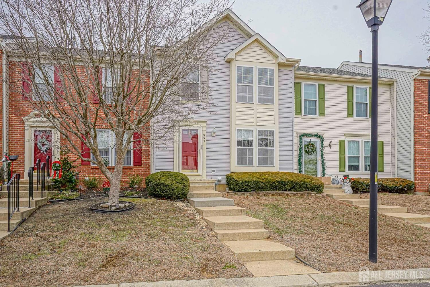 Property Photo:  604 Sangreal Court  NJ 08051 