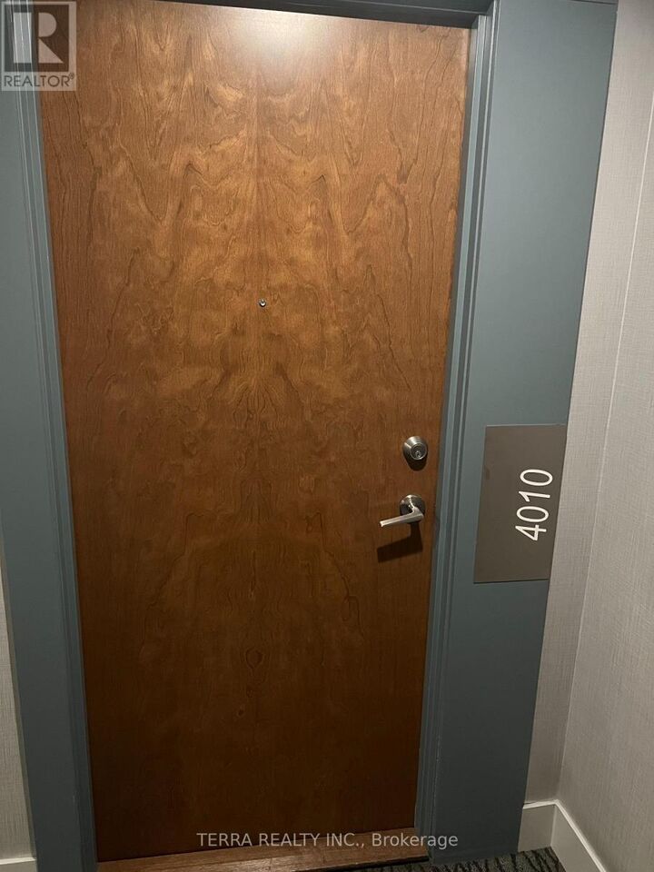 Property Photo: 2212 Lakeshore Boulevard West 4010 ON M8V 3X9