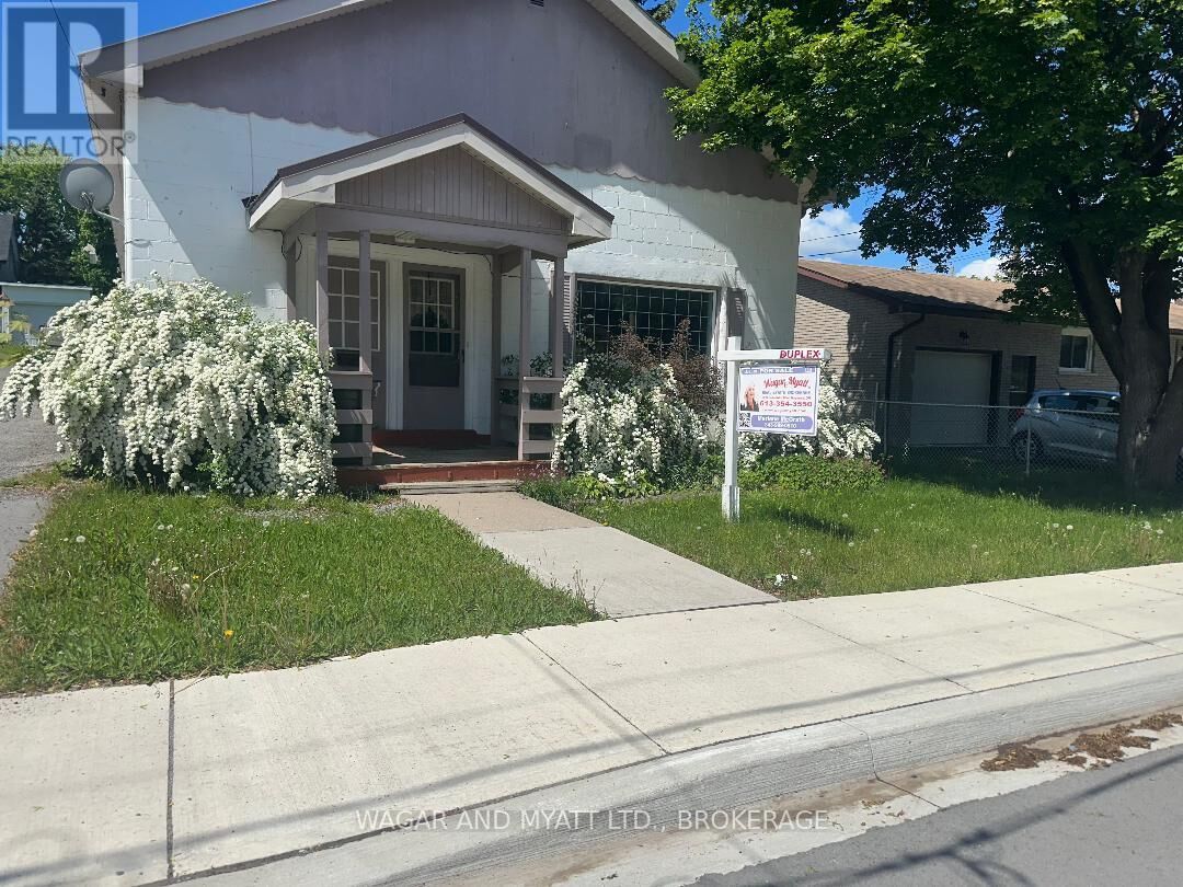 Property Photo: 172 Richard Street ON K7R 2T6