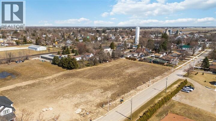 Property Photo:  583 Plympton Street  ON N0N 1T0 