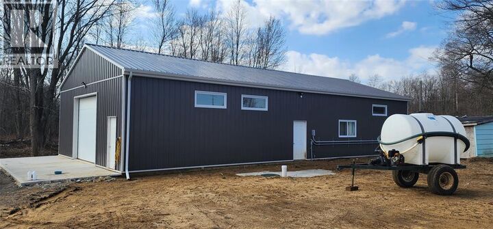 Property Photo:  29771 Zone Rd 7  ON N0P 1C0 