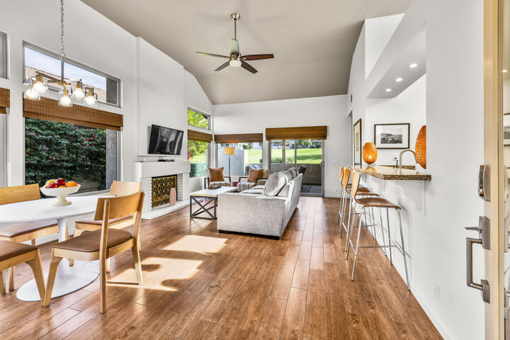 Property Photo:  148 Verde Way  CA 92260 