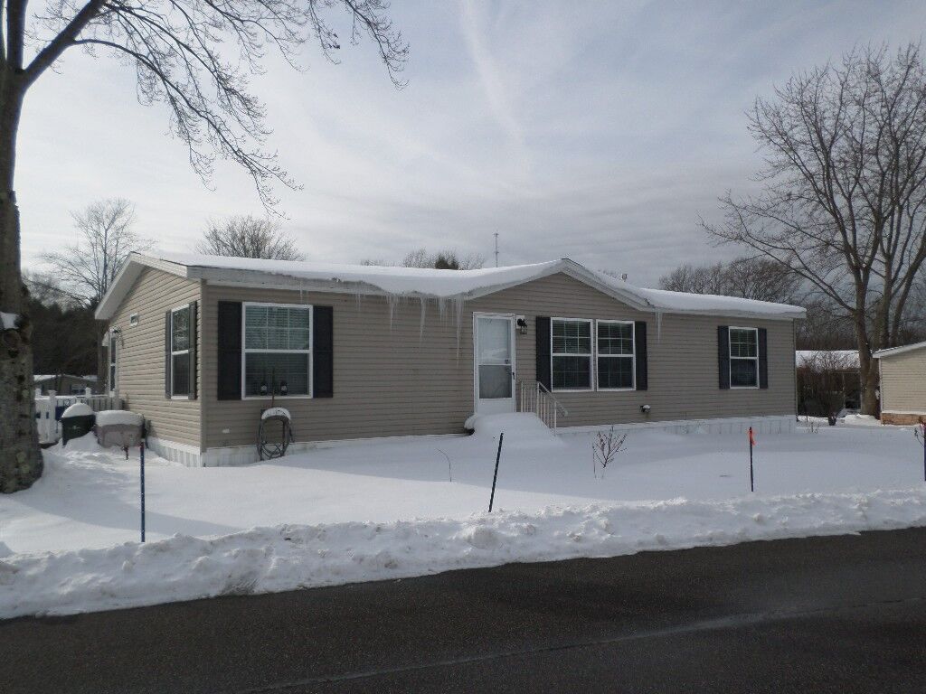 Property Photo: 1520 Pinegrove Way PA 16509