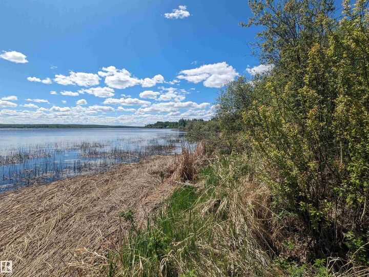 Property Photo: 5520 Hwy 633 AB T0E 0L0