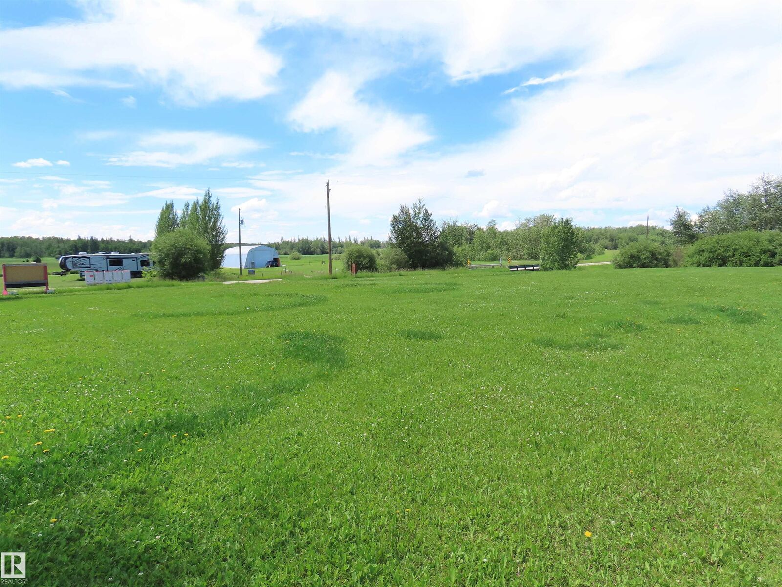 Property Photo:  3510 Ste. Anne Trail 202  AB T0E 1V0 