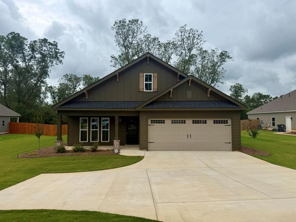 Property Photo:  116 Chinaberry Street  GA 31826 
