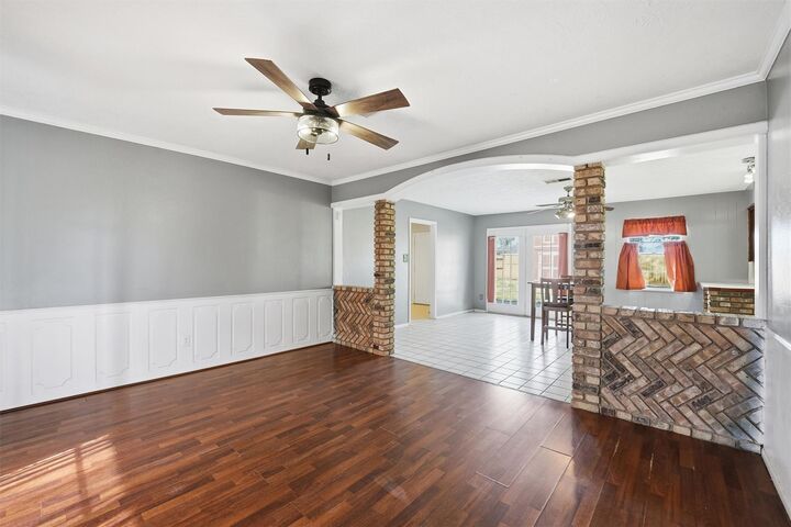 Property Photo: 205 Mary Jo Street TX 77328