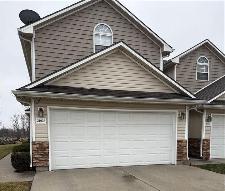 Property Photo: 21032 Millridge Street KS 66083