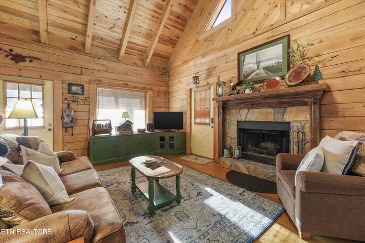 Property Photo:  316 Laurel Rd  TN 37882 