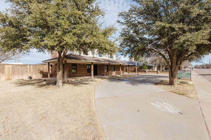 Property Photo:  2508 N 4th Street  TX 79373 