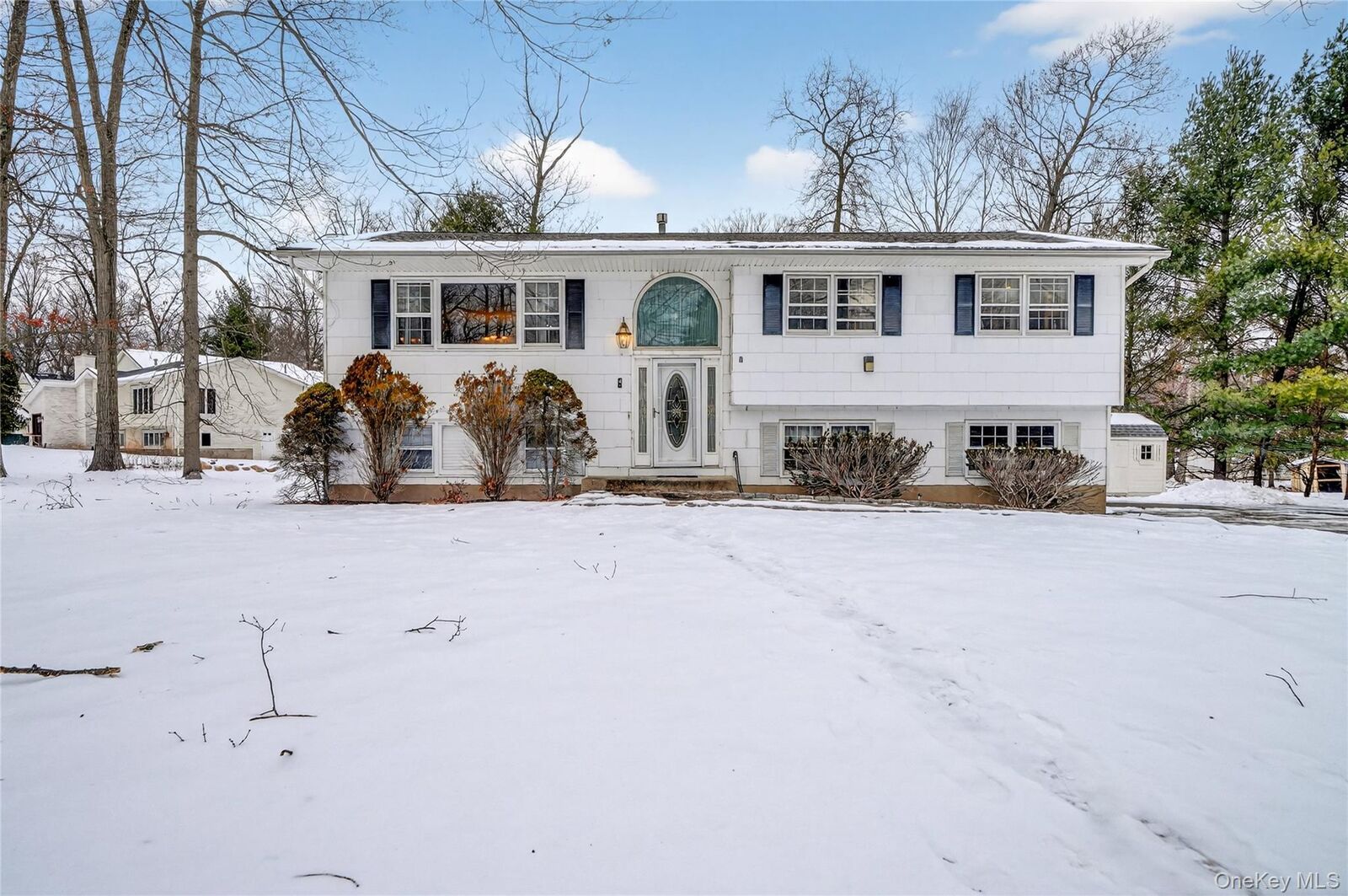 Property Photo:  4 Lois Lane  NY 10952 