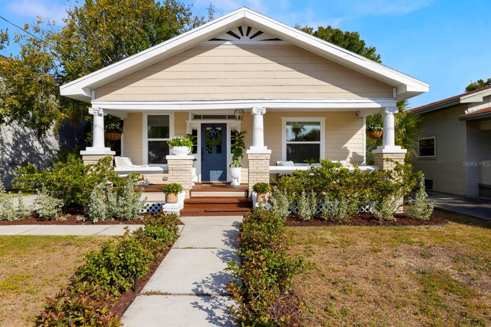 Property Photo:  2503 W Gray Street  FL 33609 