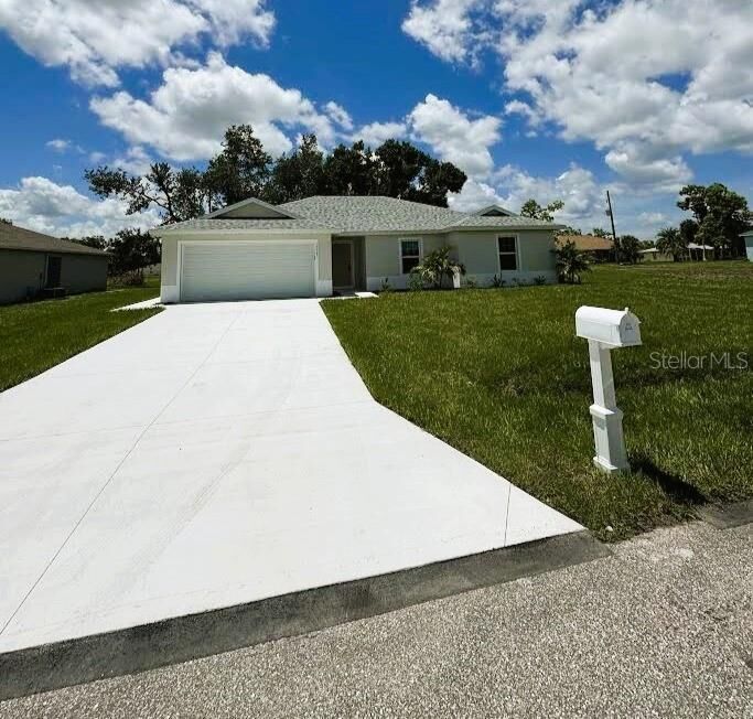 Property Photo:  16088 Quiche Court  FL 33955 