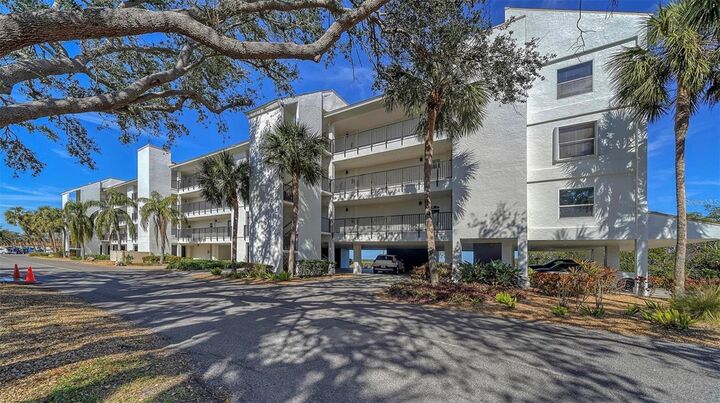 Property Photo:  4600 Gulf Of Mexico Drive 206  FL 34228 