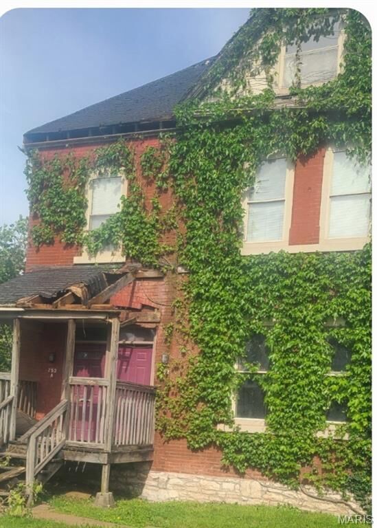 Property Photo:  752 Bayard Avenue  MO 63108 
