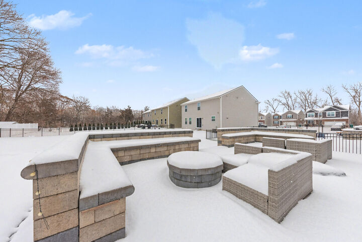 Property Photo: 6035 Ravine Court MI 48197