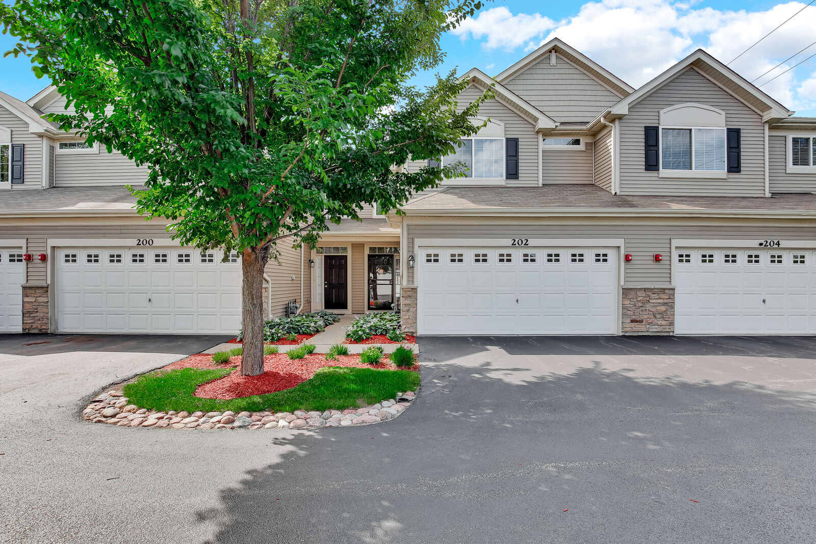 Property Photo:  202 Owen Street  IL 60443 