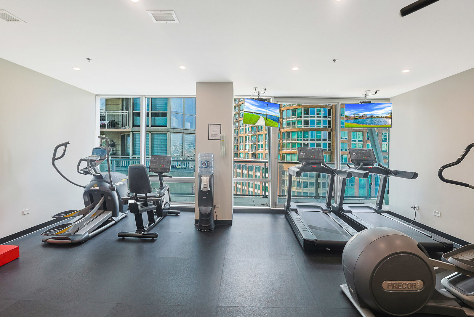 Property Photo:  653 N Kingsbury Street 2206  IL 60610 