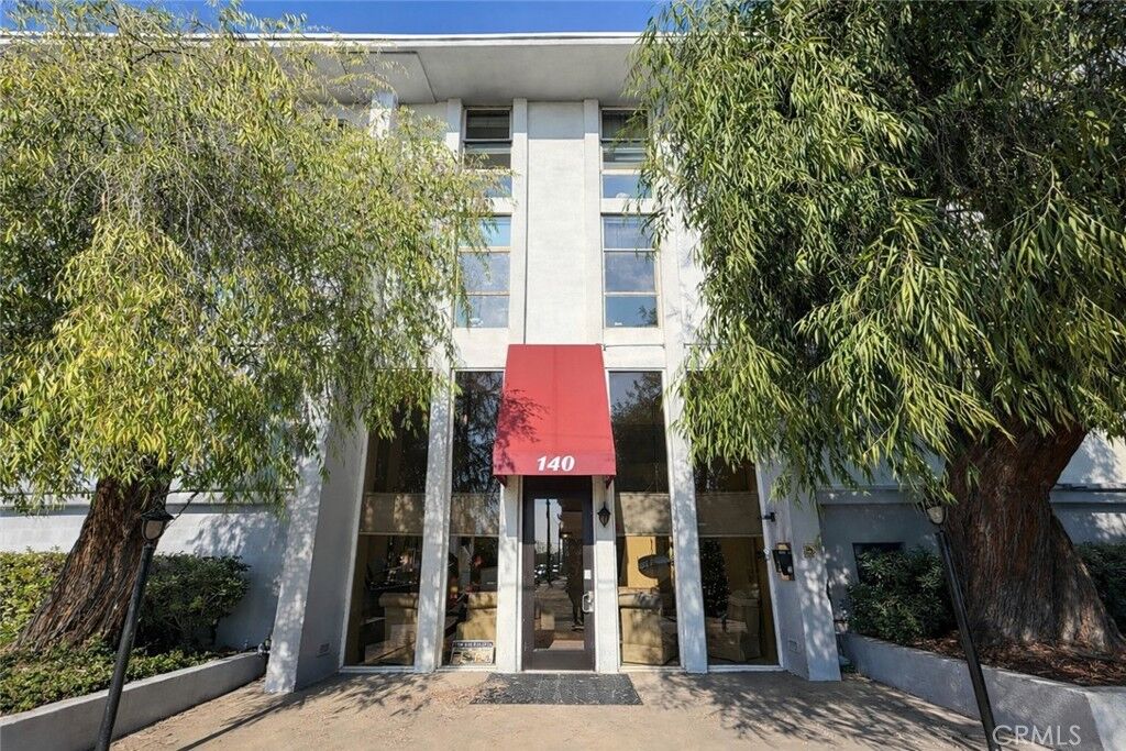 Property Photo:  140 Walnut Avenue 4B  CA 92103 