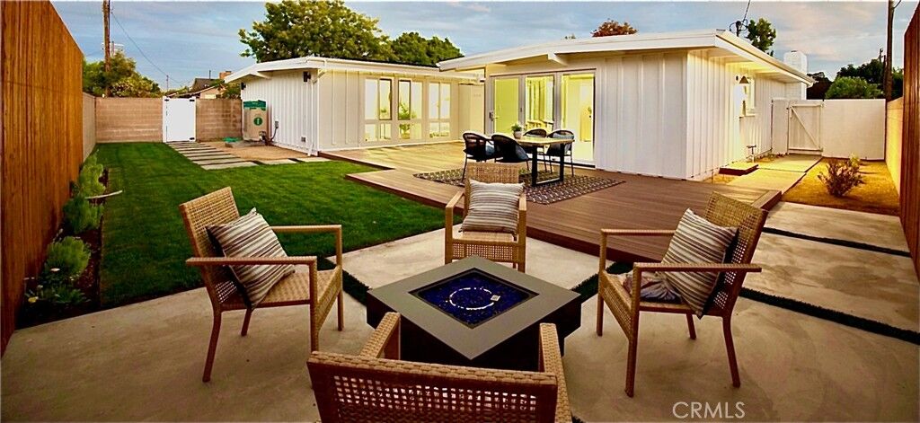 Property Photo:  3391 Rossmoor Way  CA 90720 