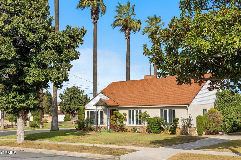 Property Photo:  1100 S Stoneman Avenue  CA 91801 